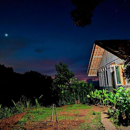 Farmstay Manangel Sindanglaka Luaran gambar